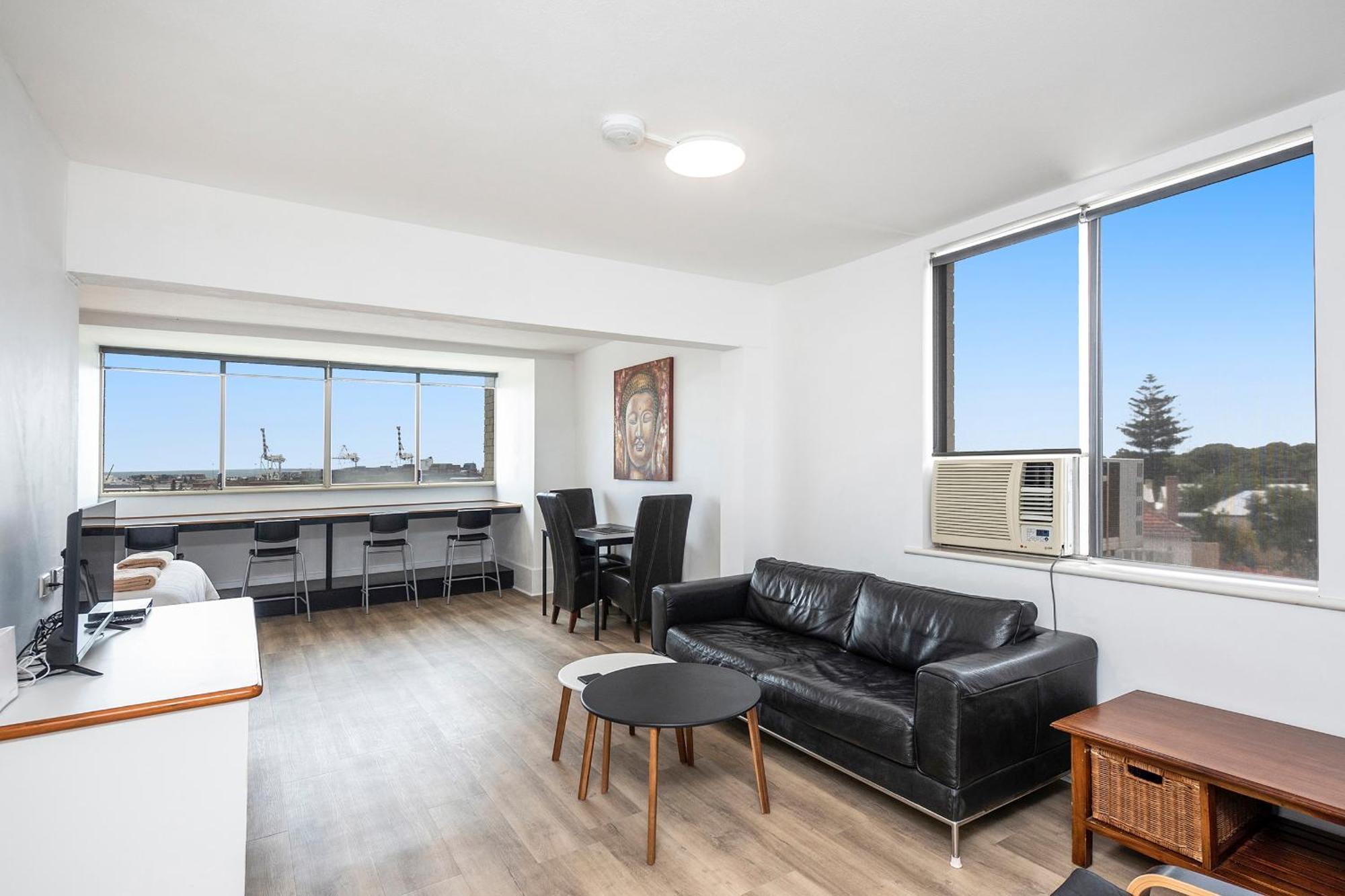201 - With Ocean And Harbour Views Apartment *
